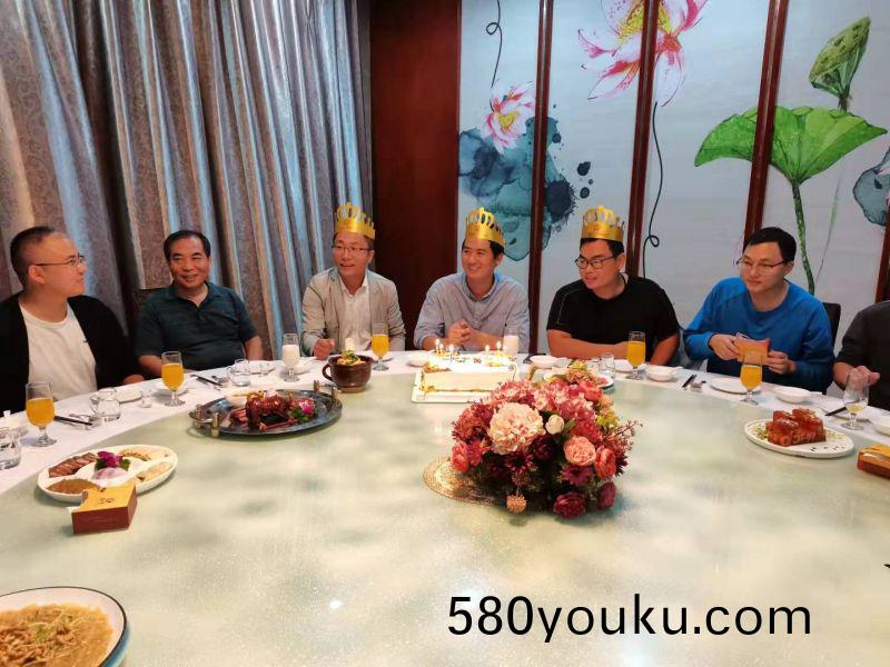 萬(wan)川(chuan)環保9月(yue)員工生(sheng)日會