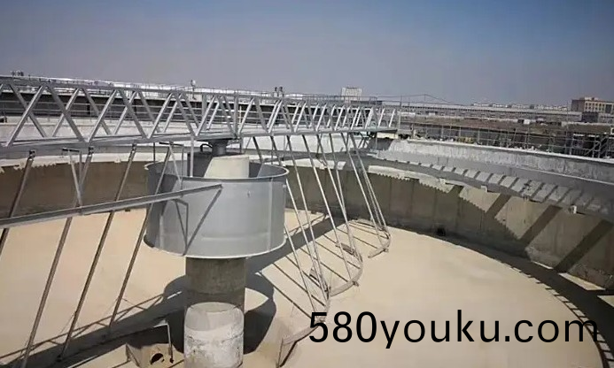 ZQXN型(xing)週(zhou)邊傳動(dong)全橋(qiao)虹(hong)吸式(shi)吸泥(ni)機