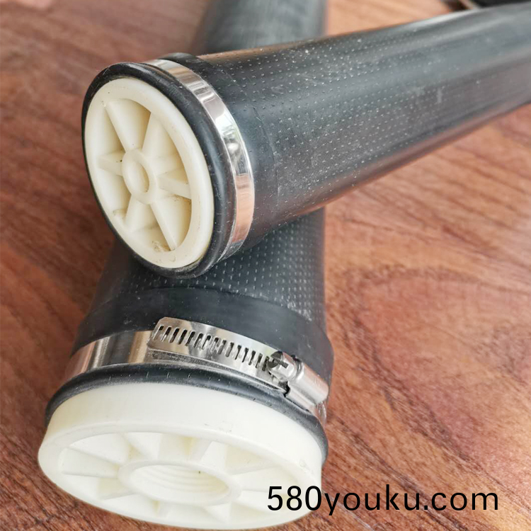 BBG型筦(guan)式(shi)微孔(kong)曝氣(qi)器(qi)