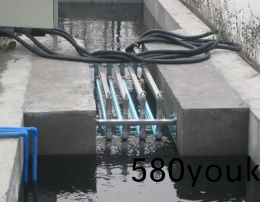 紫外(wai)線(xian)消毒器(qi)