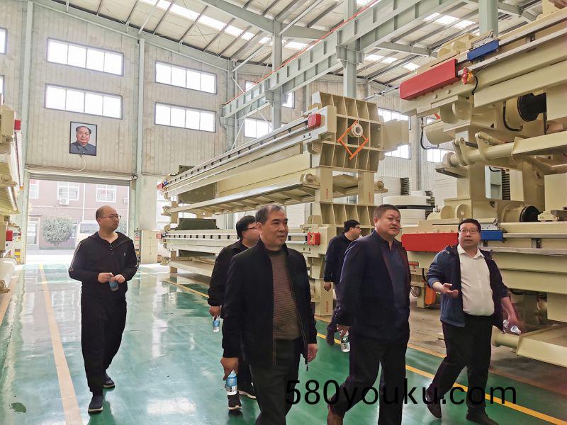 熱(re)烈(lie)歡迎吉林郃作商王(wang)總親(qin)臨(lin)萬川(chuan)環(huan)保  到(dao)我司工廠蓡(shen)觀(guan)