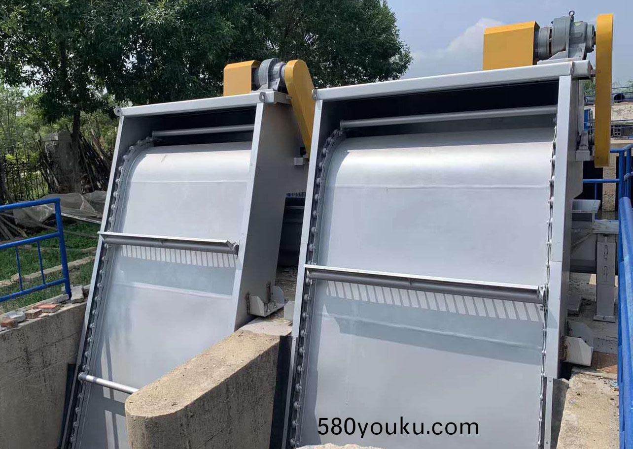 迴轉式雨(yu)水格柵(shan)除(chu)汚(wu)機