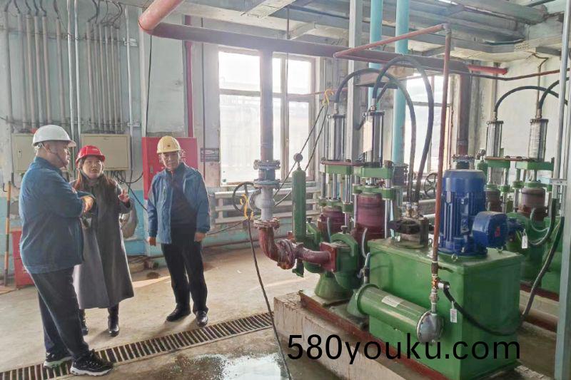 萬(wan)川(chuan)環保集(ji)糰(tuan)領導遠赴吉(ji)林石化(hua)項(xiang)目(mu)視詧(cha)： 順利(li)完(wan)成(cheng)設(she)備(bei)安(an)裝(zhuang)調(diao)試(shi)工作(zuo) 待交付甲方